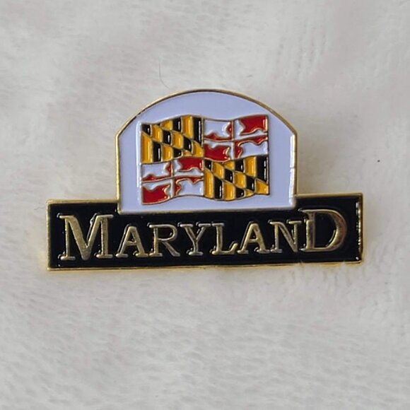 Maryland State Flag Souvenir Enamel Lapel Pin - Picture 2 of 5
